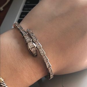 Vintage Flexible Snake Design Crystal Bracelet